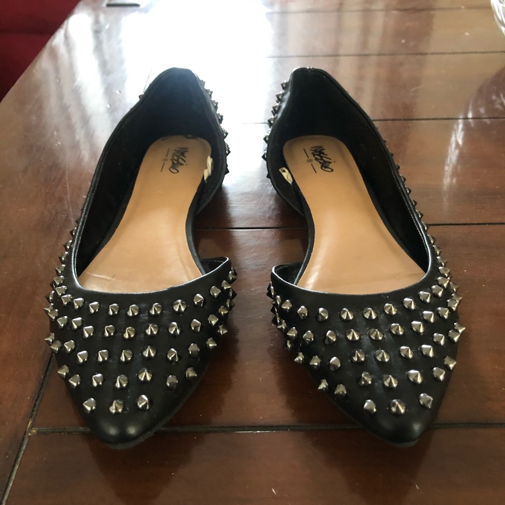 Trendy Flats